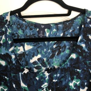 GAP Tops - Gap Floral Sleeveless Top GAP Tops - Gap Floral Sleeveless Top